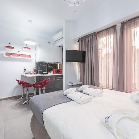 Iguana Gold Luxury Suites 1Min From Ermou Str Athens Exterior photo